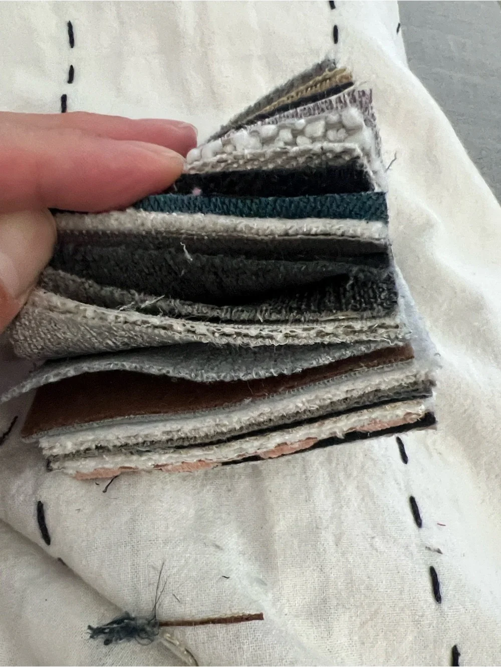 Mixed Textile Fabric Swatch Bundle – 20 Pcs 3x3”